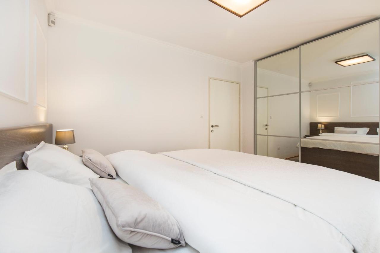 Apartment Parentium Porec Ngoại thất bức ảnh