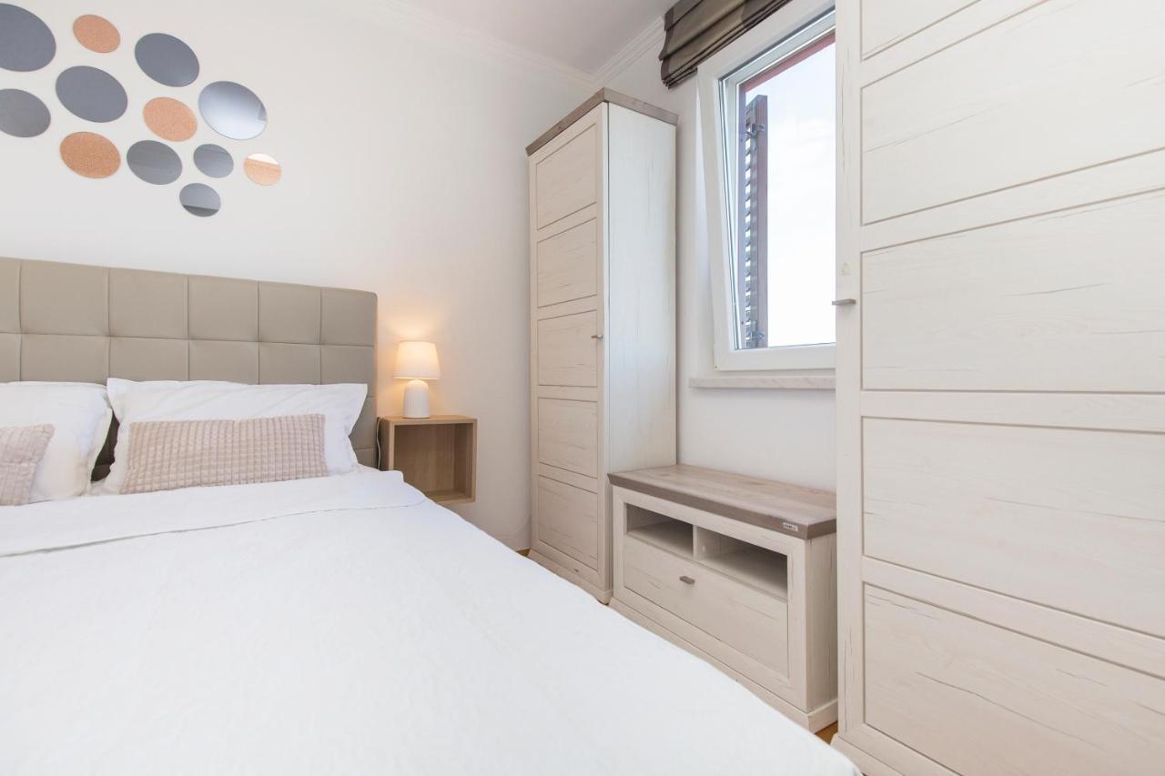 Apartment Parentium Porec Ngoại thất bức ảnh